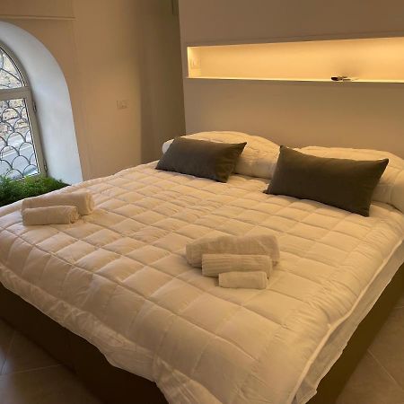 Cathedral House Design Appartement Palermo Buitenkant foto