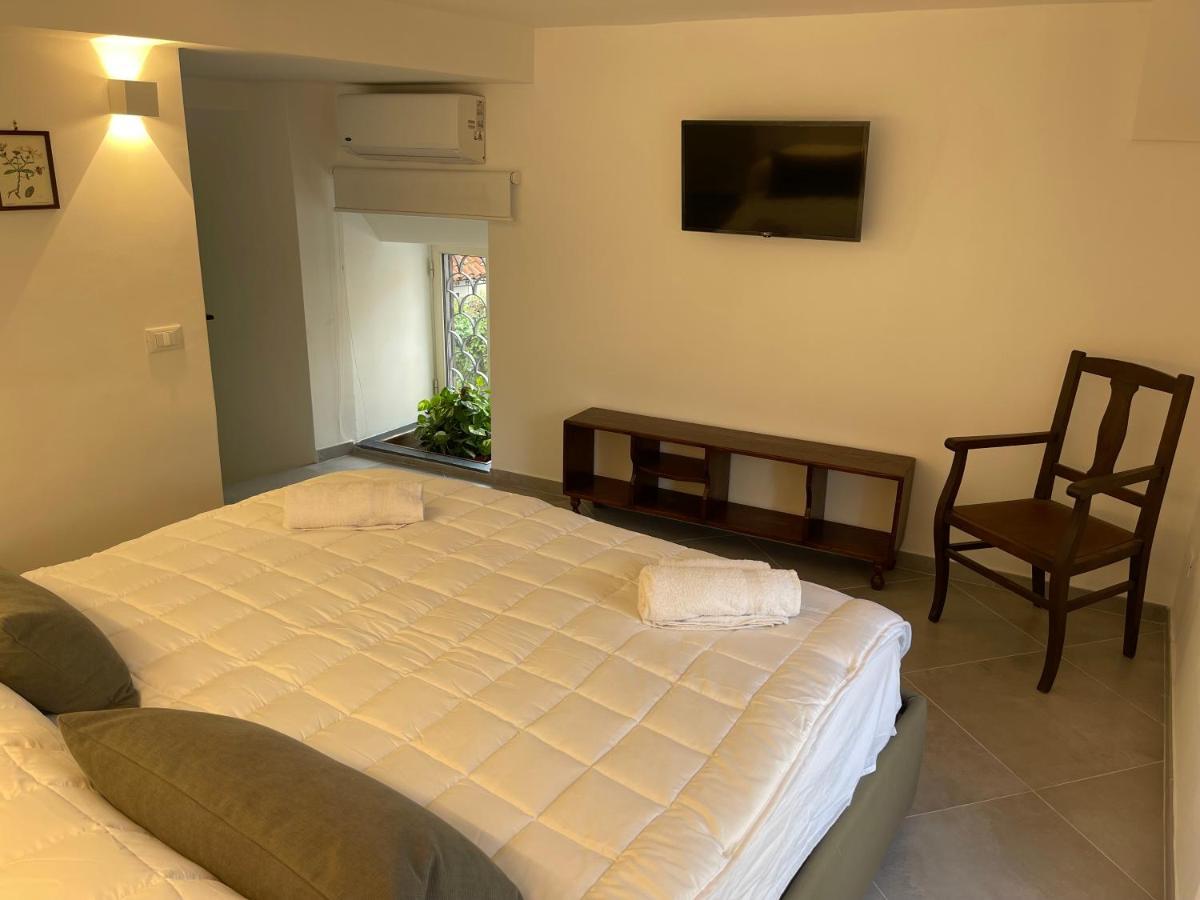 Cathedral House Design Appartement Palermo Buitenkant foto